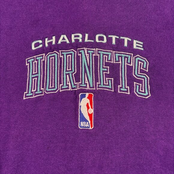 VTG Charlotte Hornets Sweatshirt Embroidered Logo NBA Men's XXL Purple USA - Picture 3 of 10